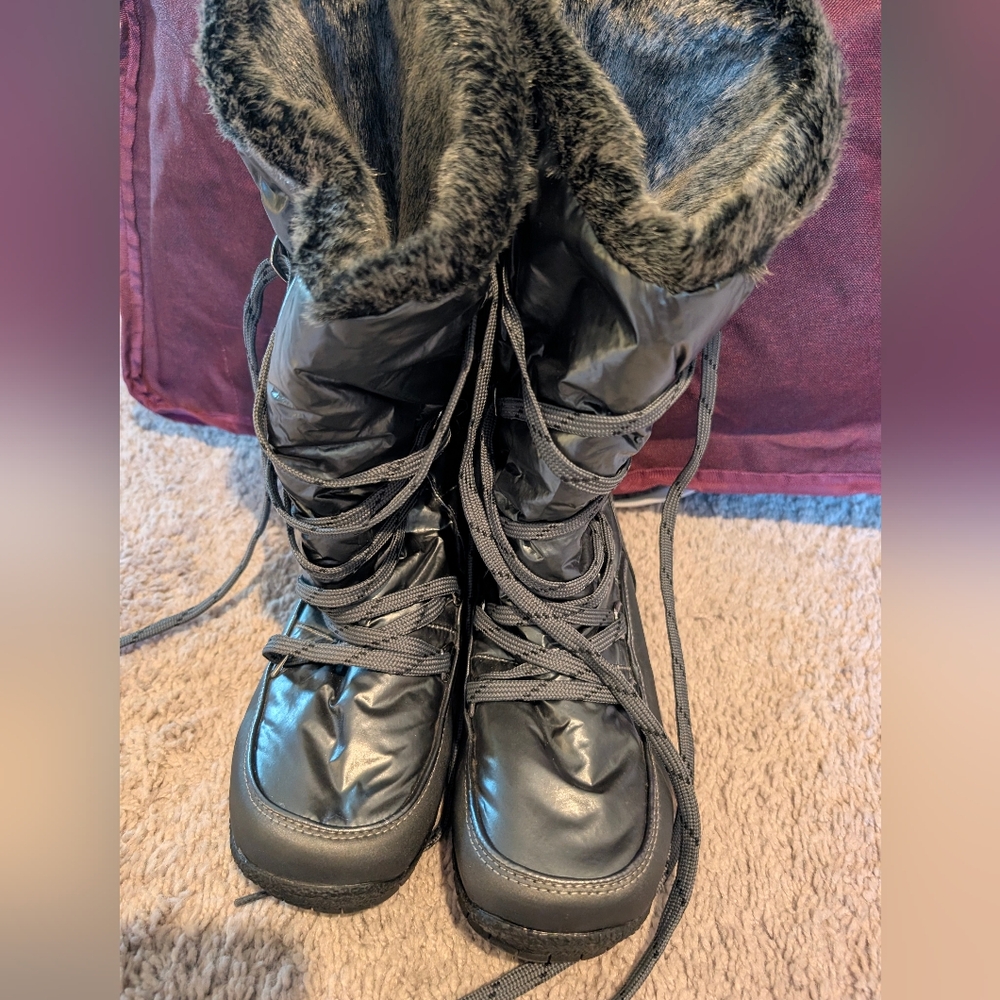 Sporto Black Winter Boots with Faux Fur Lining
